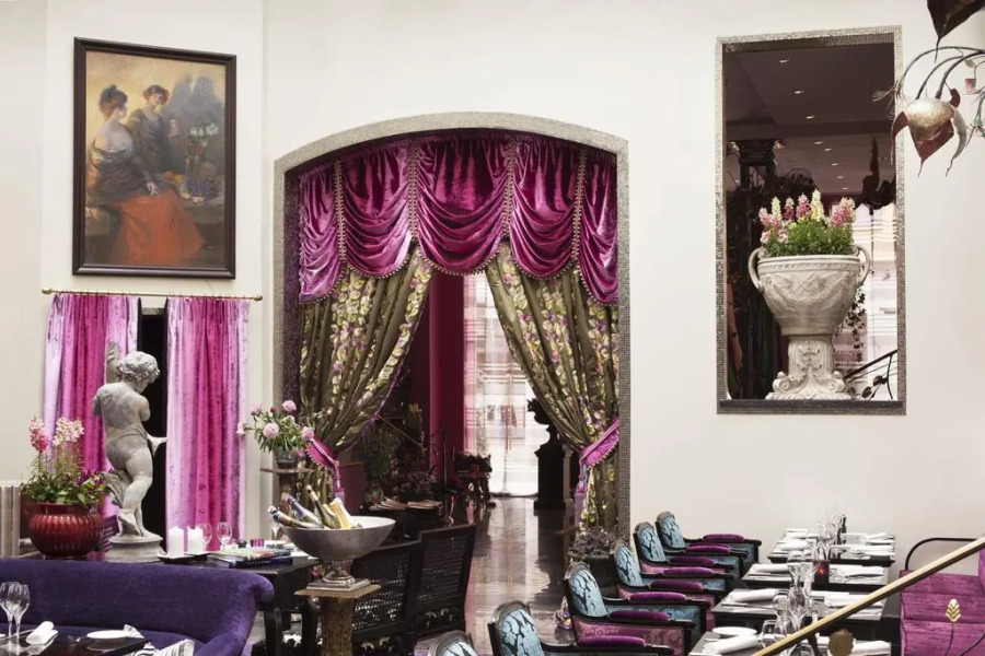 Dorsia Hotel & Restaurant