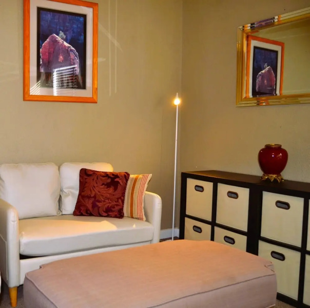 Room-cozy Nest Near UND Campus