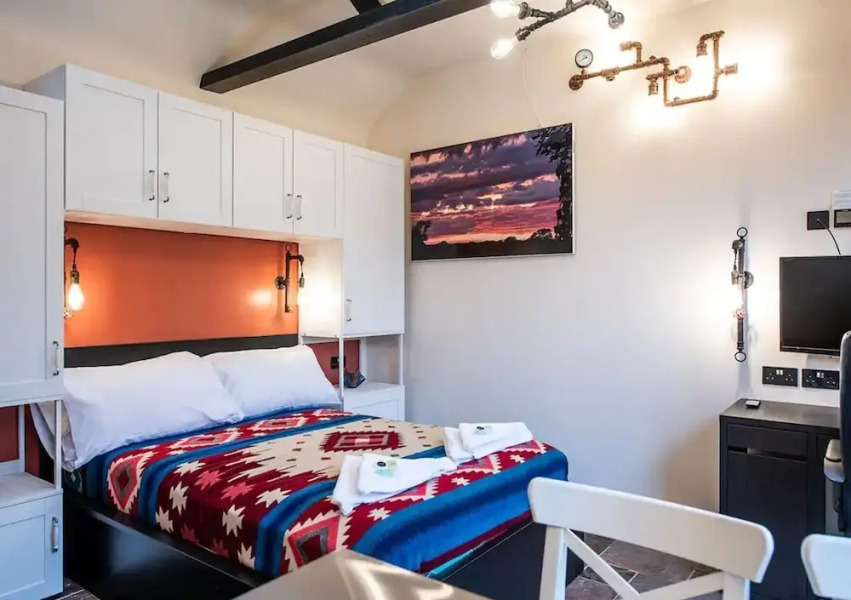 Eakley Stables - Woody