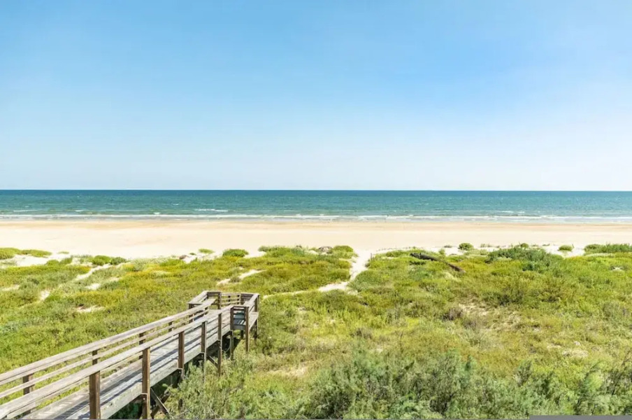 Superb Home With Private Walkover to Beach