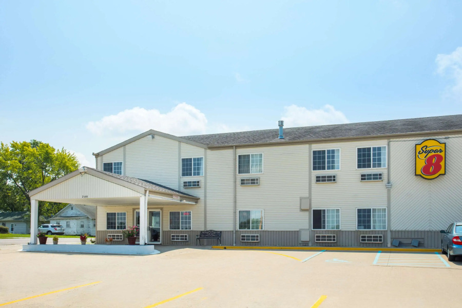 Super 8 by Wyndham Sweet Springs