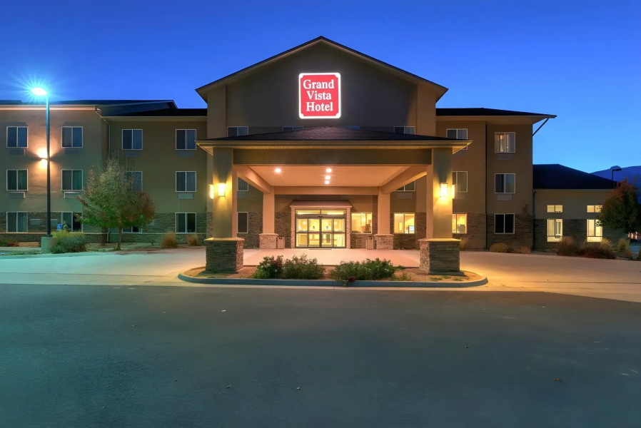Grand Vista Hotel Parachute