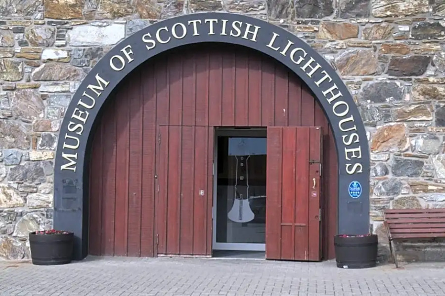 Cheers Cafe Bar & Tavern