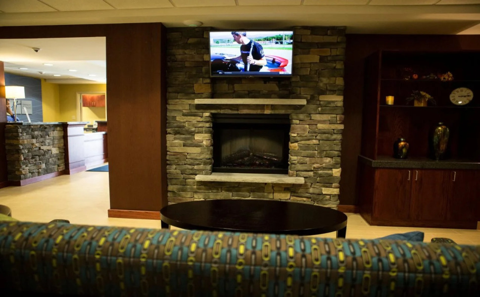 Holiday Inn Express & Suites Milford by IHG