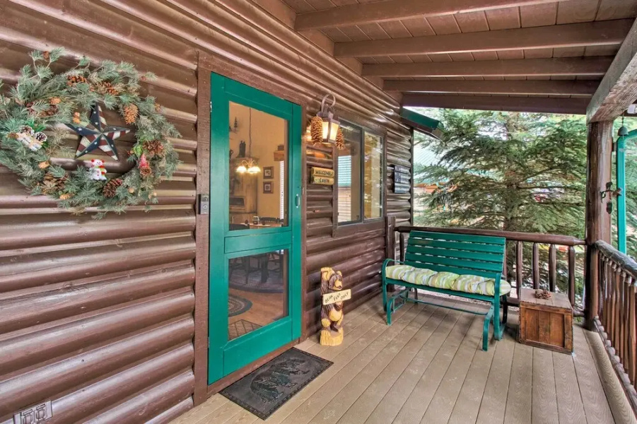 Overgaard Cabin in National Forest w/ Gas Fire Pit