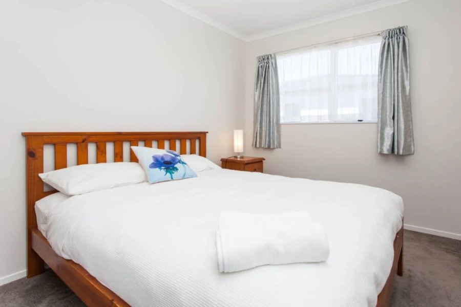 Spacious 3 bedroom in Flat Bush