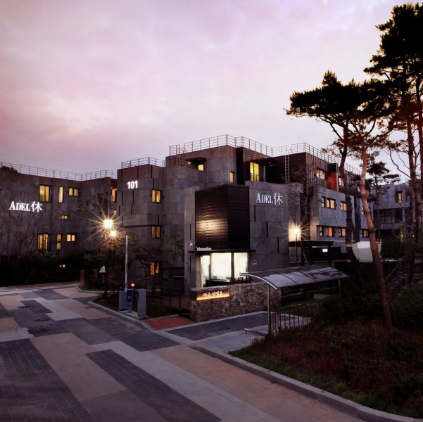 Adelhyu Hotel