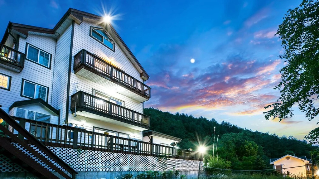 Secret Garden Pension