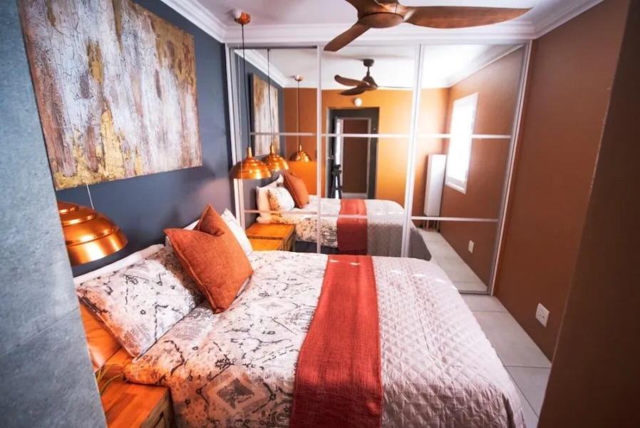 4 Dolphin views La Mercy