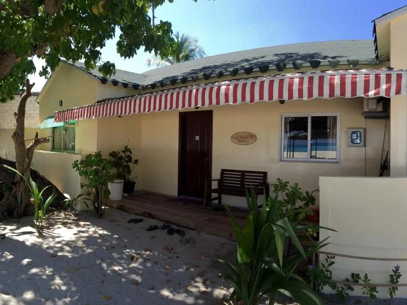 Luau Beach Inn