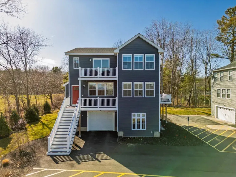 Games, Gym Equipment, Projector, Family Focused