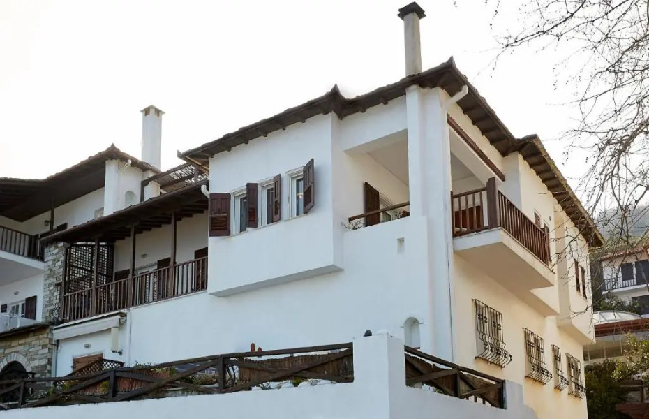 Agios Ioannis luxurious beachfront studio