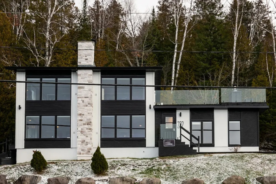 Les Lofts du Lac des Sables by KASANIA