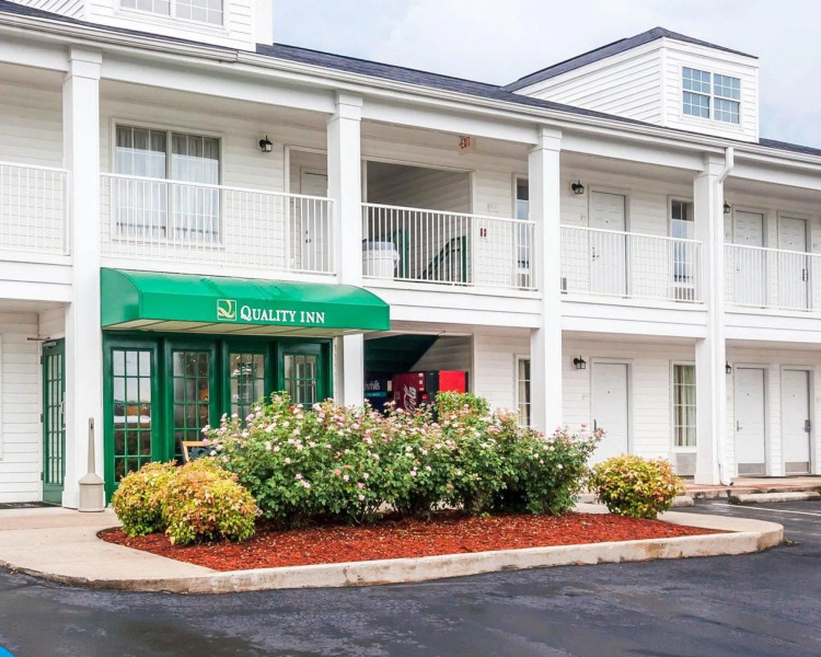 Quality Inn Decatur River City