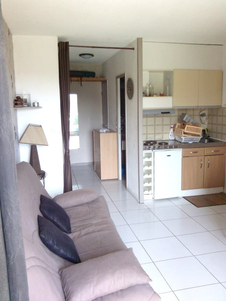 Studio in Bormes-les-mimosas, With Wonderful sea View, Pool Access and