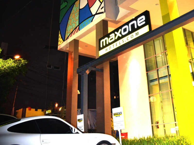 MaxOne Sabang Jakarta