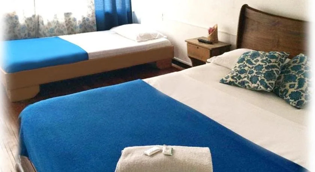 Gaudys Backpackers - Hostel