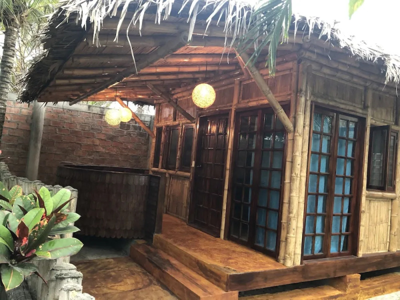 CanoaOasis Private, exclusive estate, 1 acre tropical paradise, directly on private beach area