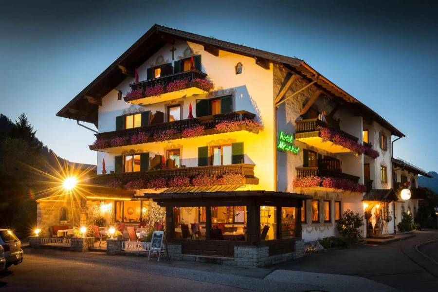 Hotel Alpenhof