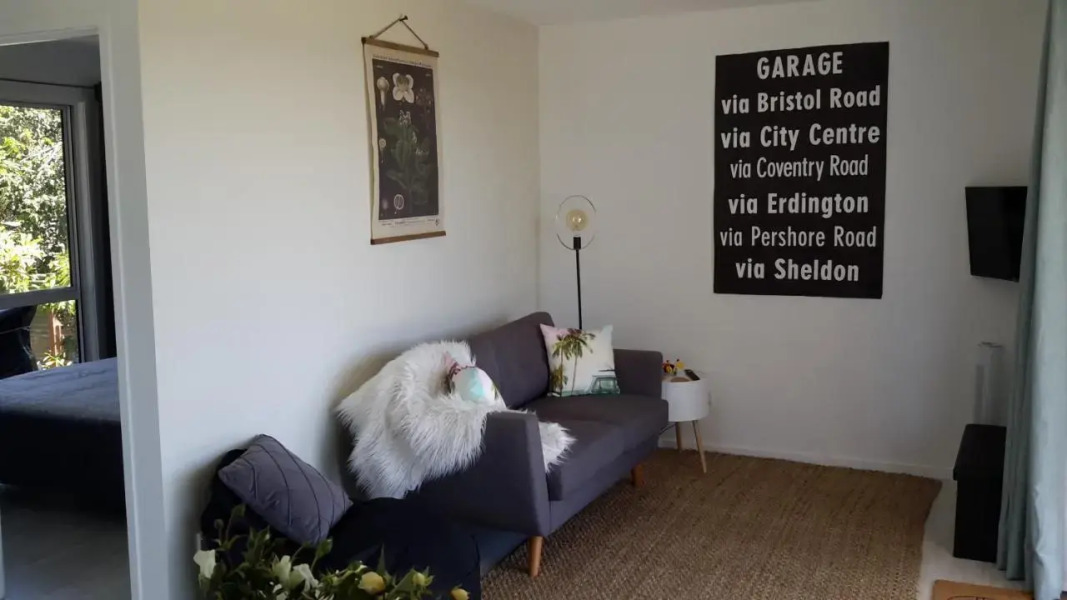 Four Huia (Adults Only)