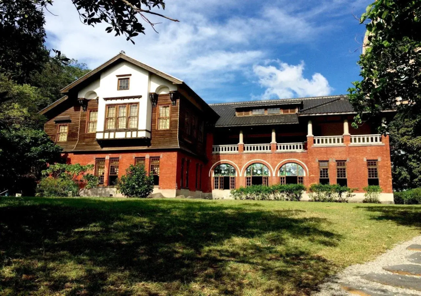 Green Garden Apartments
