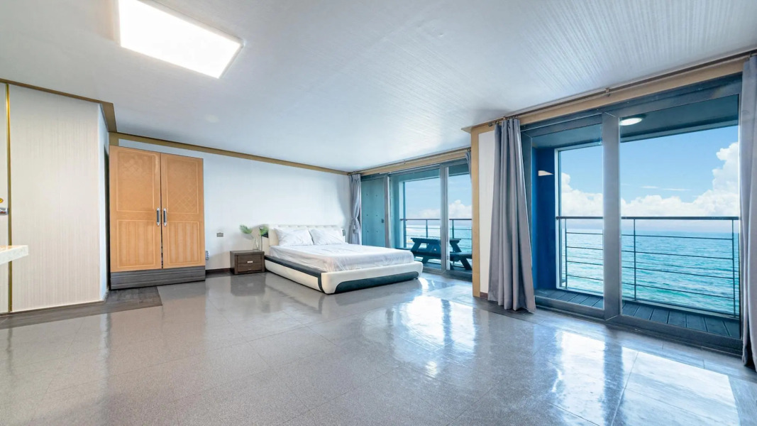 Youngduk Cube Pension