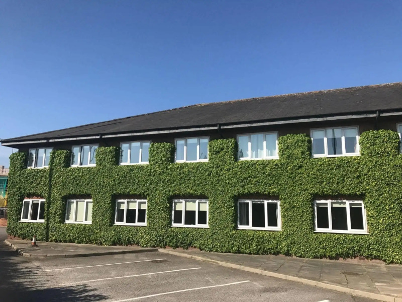 Days Hotel Chester North