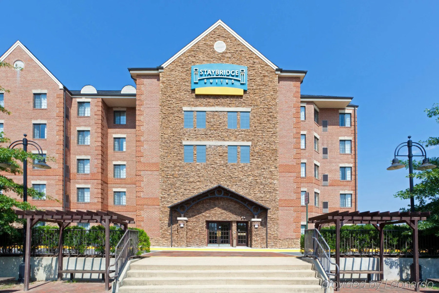 Staybridge Suites Tysons - McLean by IHG