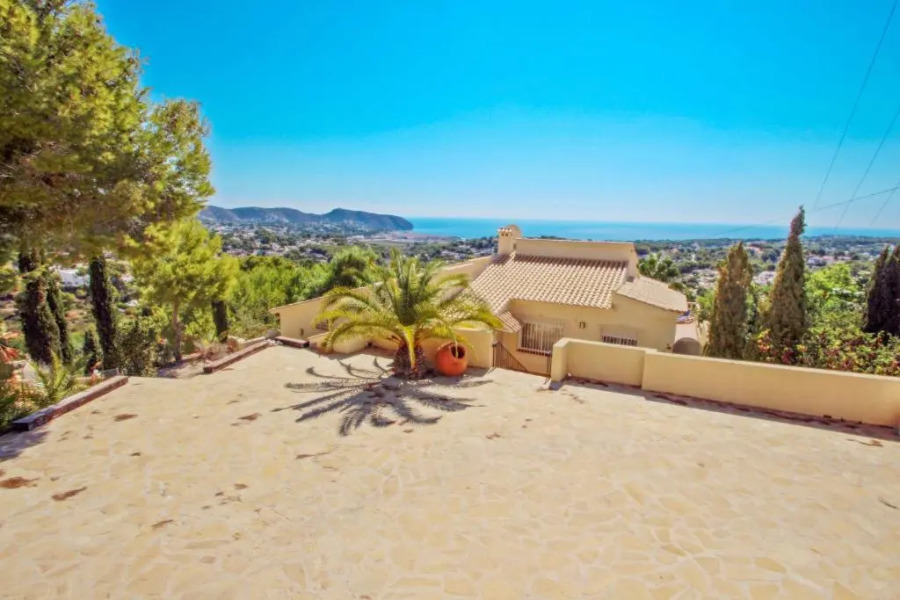 Casa del Campo - sea view villa with private pool in Moraira