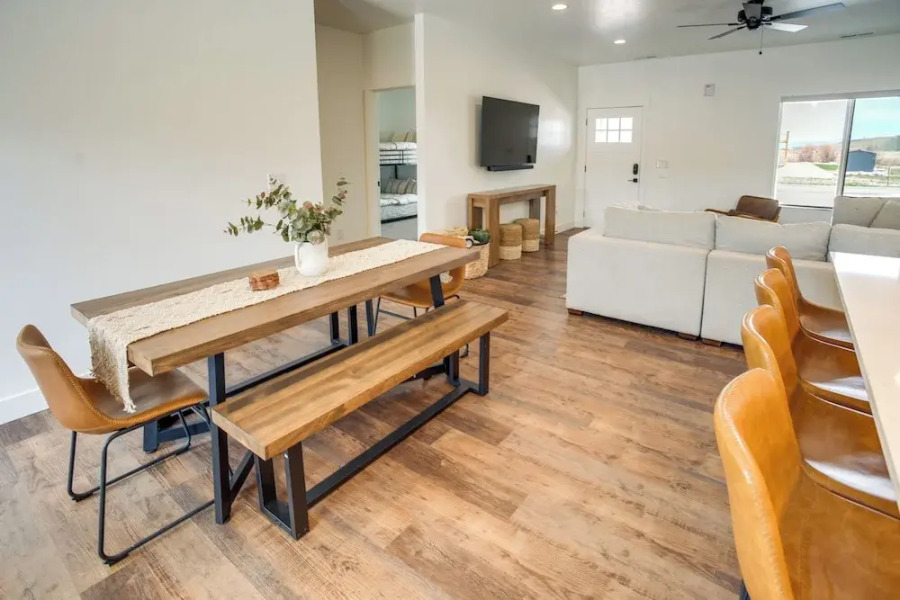 3 Mi to Bear Lake: Home w/ Hot Tub & Huge Patio!