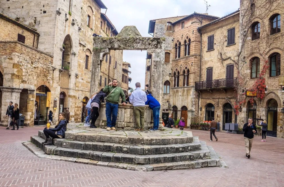 Apartment With one Bedroom in Calenzano, With Wonderful City View, Poo