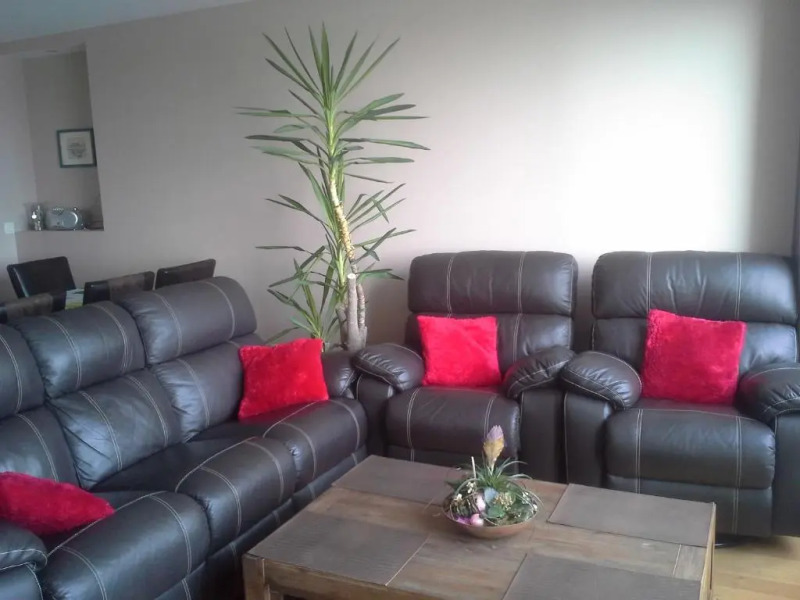 Magnifique appartement, face au Port de Granville, avec vue sur mer, à 200 m du centre ville.