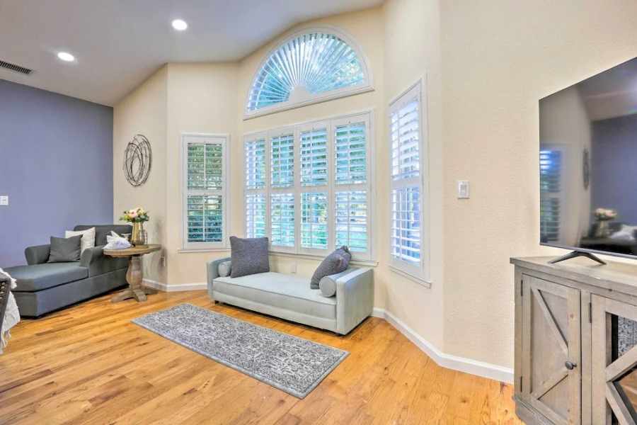 Chic Ranch-style Home on 33-acre Walnut Ranch