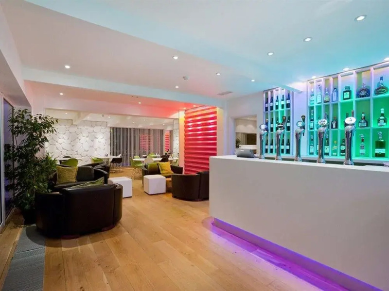 Elements Hotel and Bistro