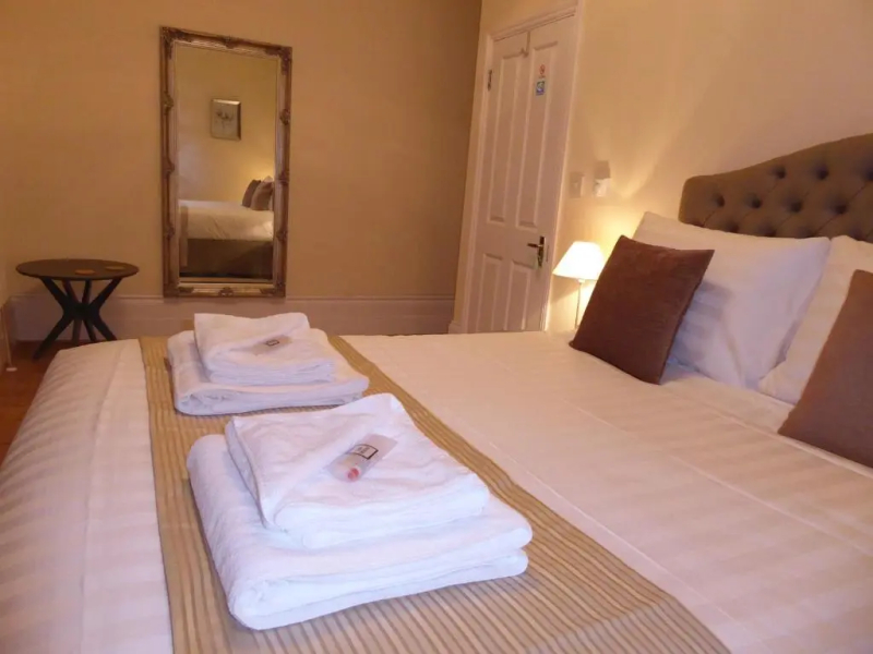 Brydges Self-Catering Spaces and En-suite rooms