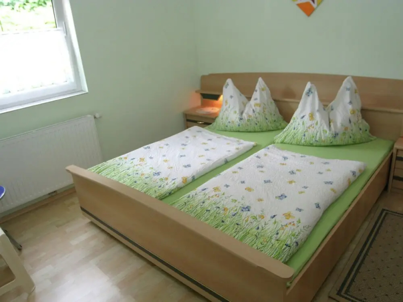 Comfy Apartment With Terrace, Garden, Bbq, Parking, Playroom