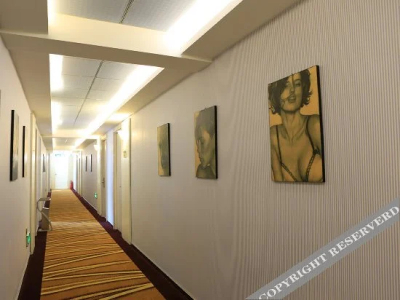 Ziyou Kongjian Chain Hotel Heihe Youzheng Road