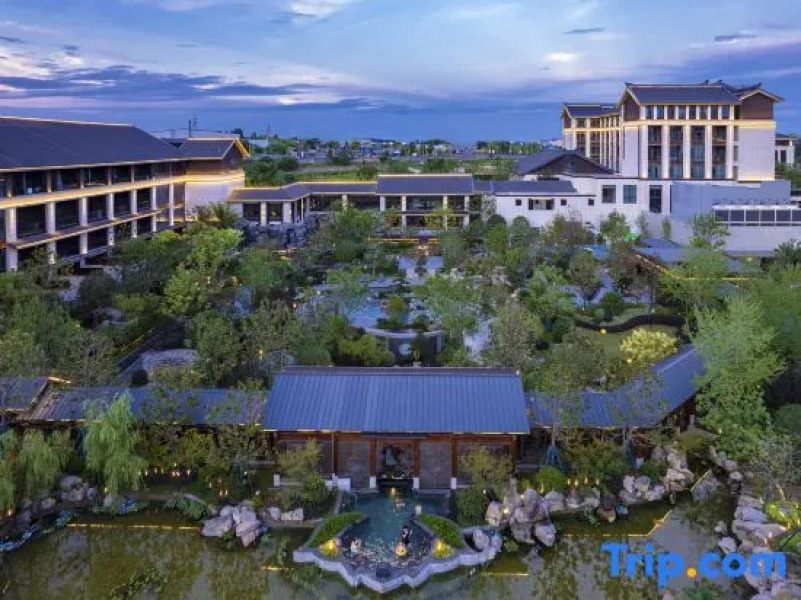 Jingmen Shuangquan Hot Spring Hotel