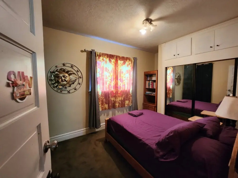 Eugene Whiteaker International Hostel