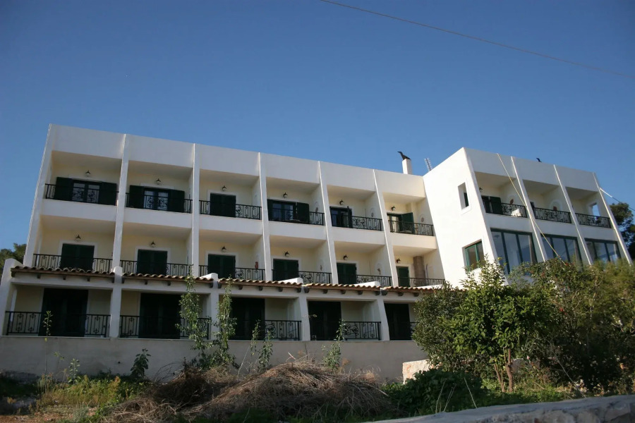 Dionysos Hotel