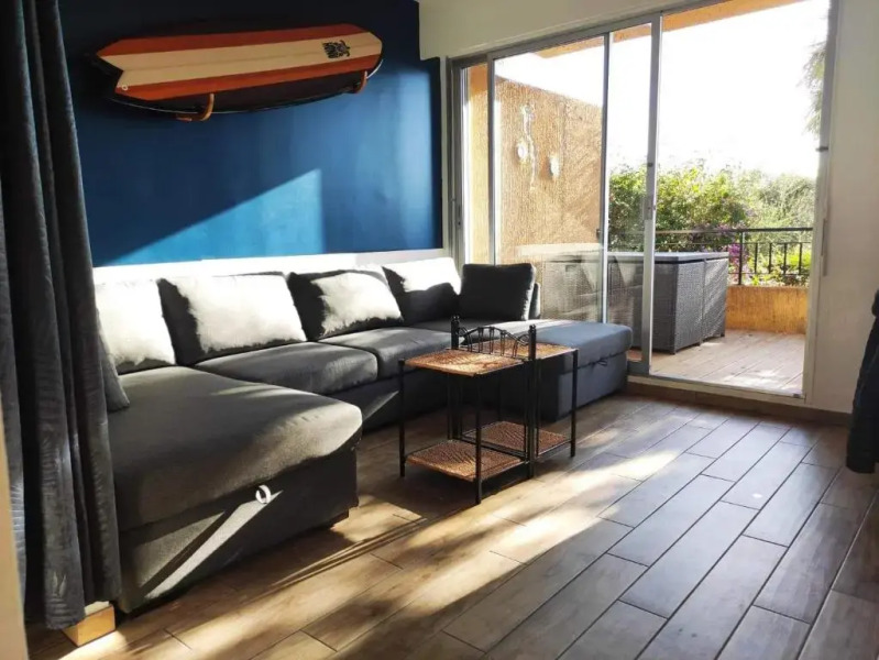 Superbe T1 neuf avec vue mer sur Marinella