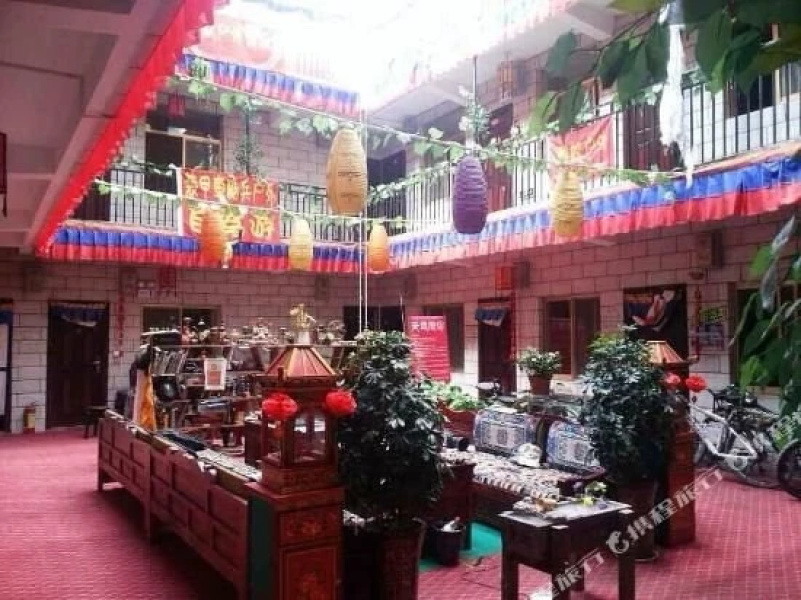 Jiacuo Zangshi inn