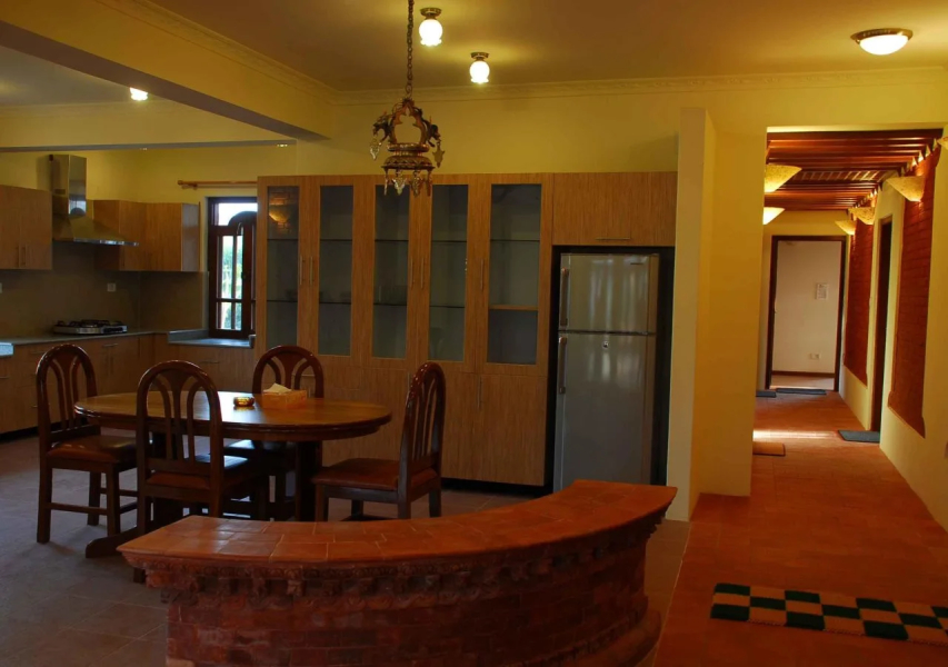 Vardan Resort n' Apartment