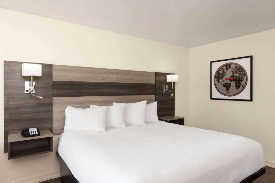 Ramada by Wyndham Kingman