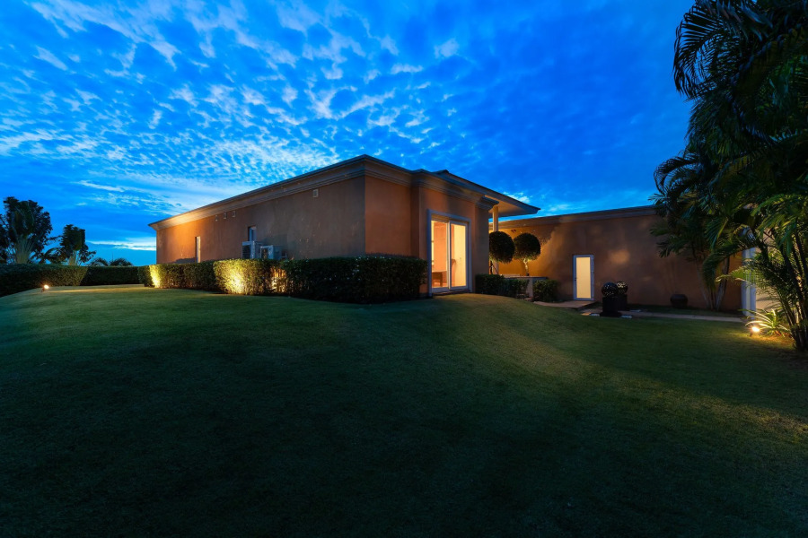 Sunset View Luxury Pool Villa