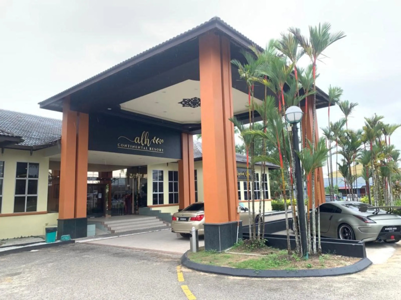 Capital O 90146 Alh Continental Resort