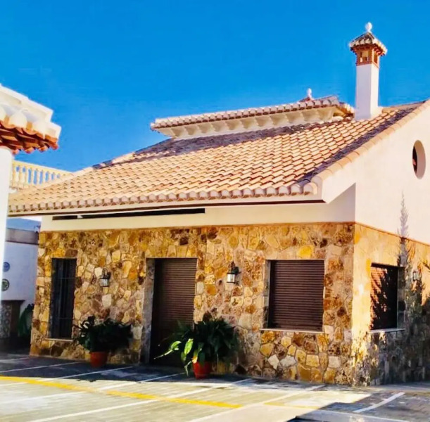 Villa with 3 Bedrooms in Dúrcal, with Wonderful Mountain View, Private Pool, Enclosed Garden - 35 Km From the Slopes