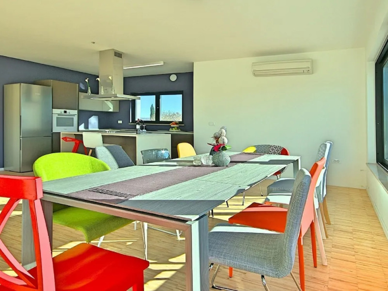 Lush Villa in Belavici with Pool & High-End Kitchen