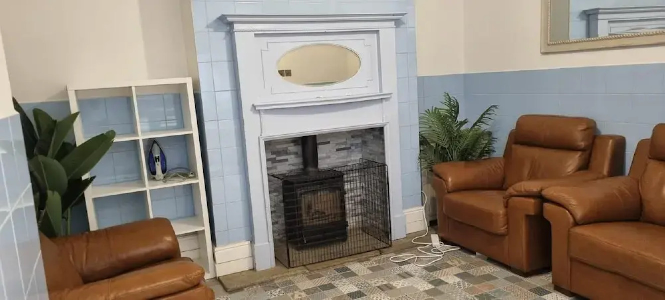 8 Guests - Free Parking - Full Equipped House