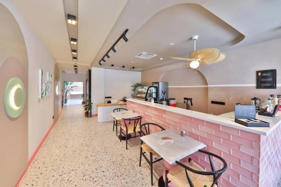 Отель Luff Suites